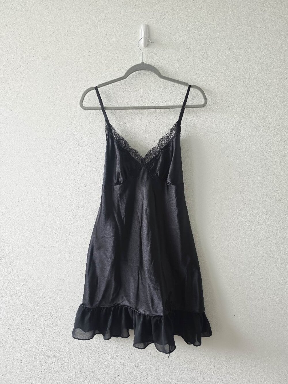 California Dynasty Black Laced Slip Sz Medium